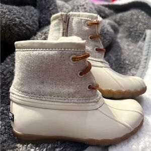 Sperry Kids Beige and Light Brown Boots